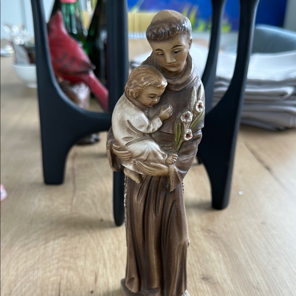 Saint Anthony de Padua Figurine with Child 8.5 inches tall